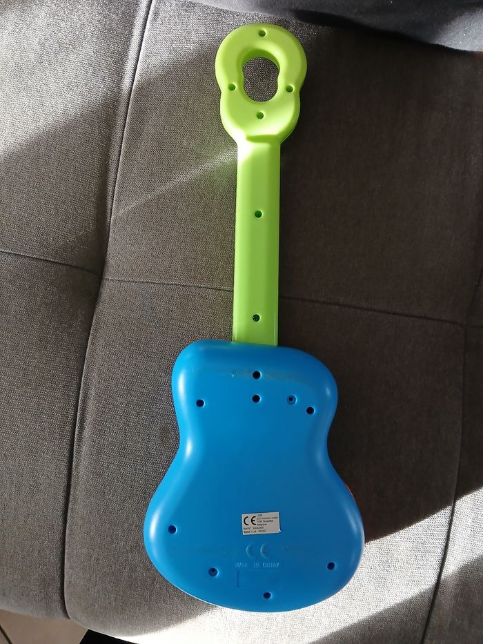 Guitare - photo numéro 2