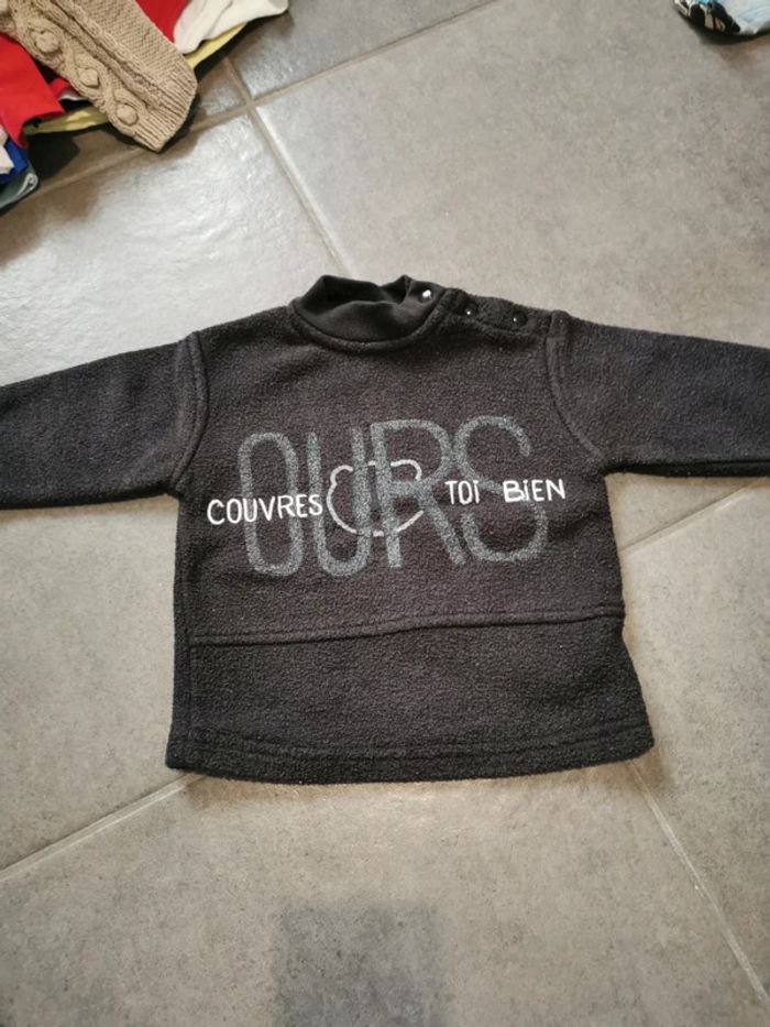 Pull 6 mois du pareil au même