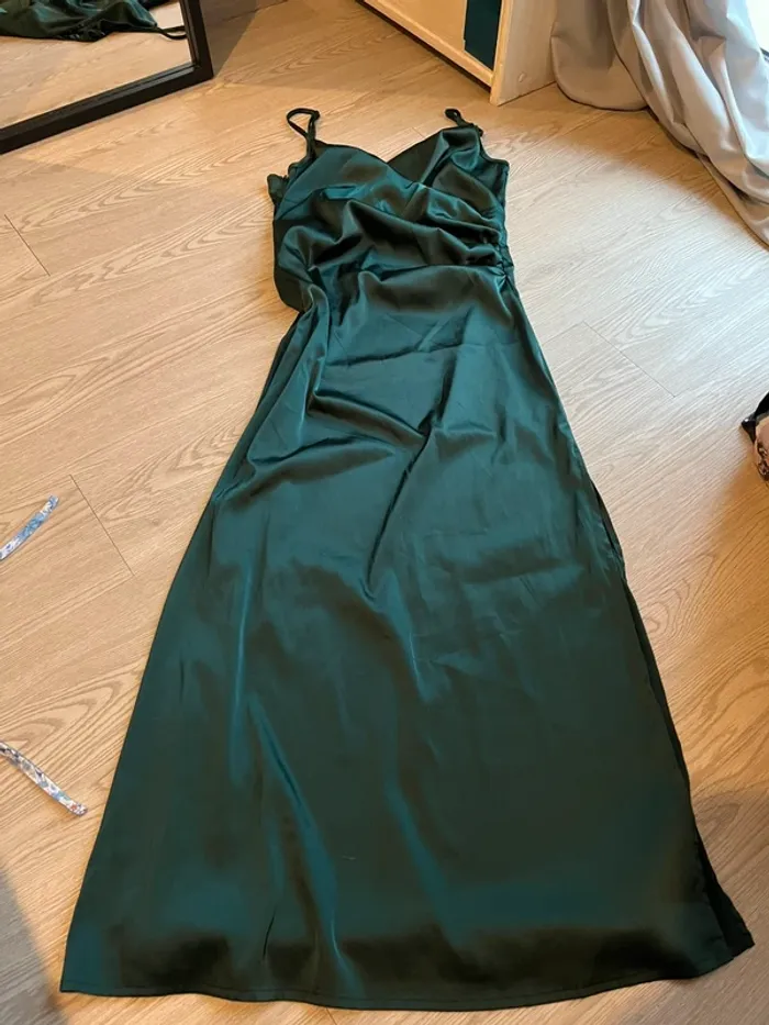 Robe cocktail à bretelles