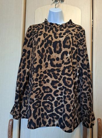 Blouse manches longues léopard Taille M