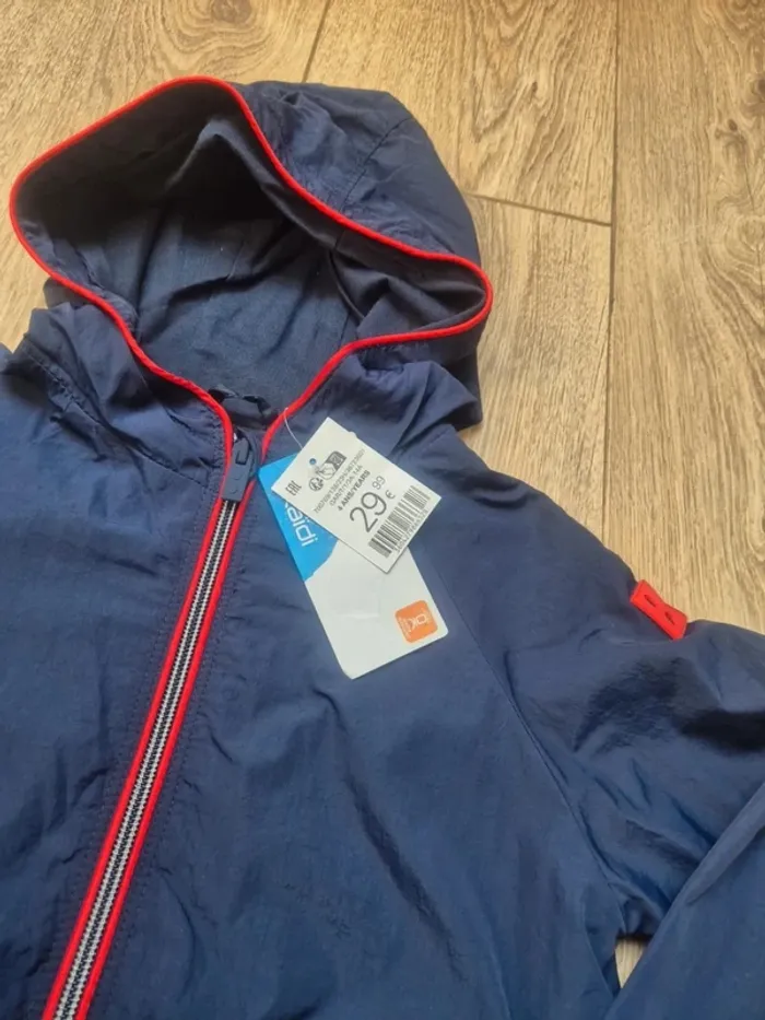 Veste coupe-vent "okaidi" légère 4 ans neuve avec étiquette - photo numéro 2