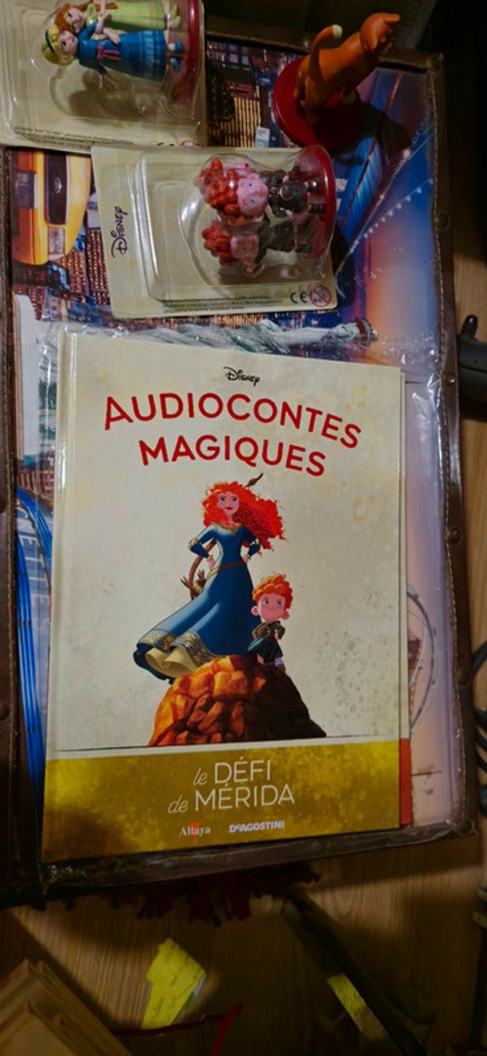 Livre et figurine 113 des audiocontes Magiques altaya audio conte audio compte disney