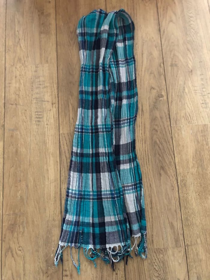 Écharpe fine - photo numéro 2