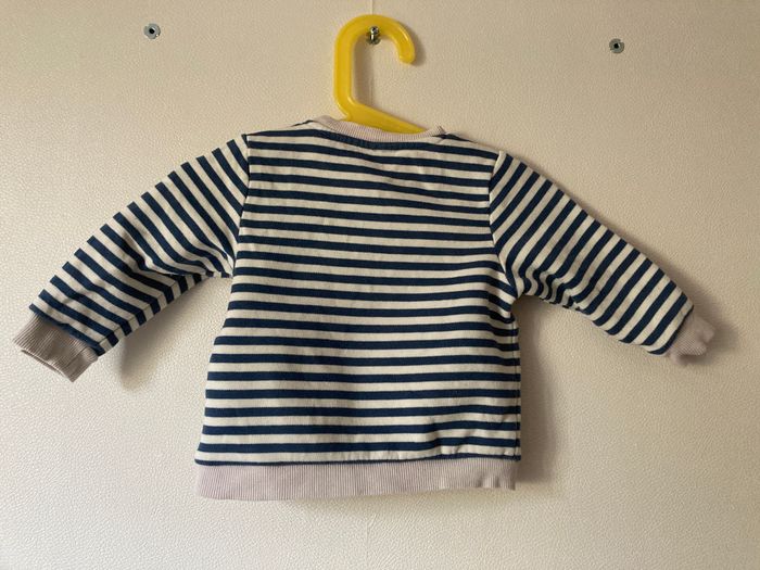 sweat pull rayé imprimé bus bébé 6 mois - photo numéro 2