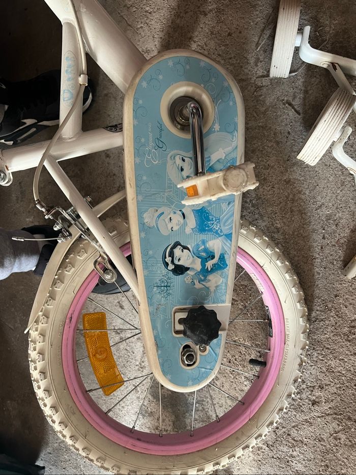 Vélo avec roulettes  fille Reine des Neiges - photo numéro 4