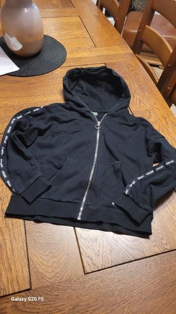 Sweat capuche XXS ado ou 12 ans