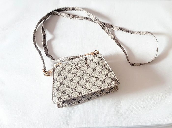 Sac a main style monogramme - photo numéro 2