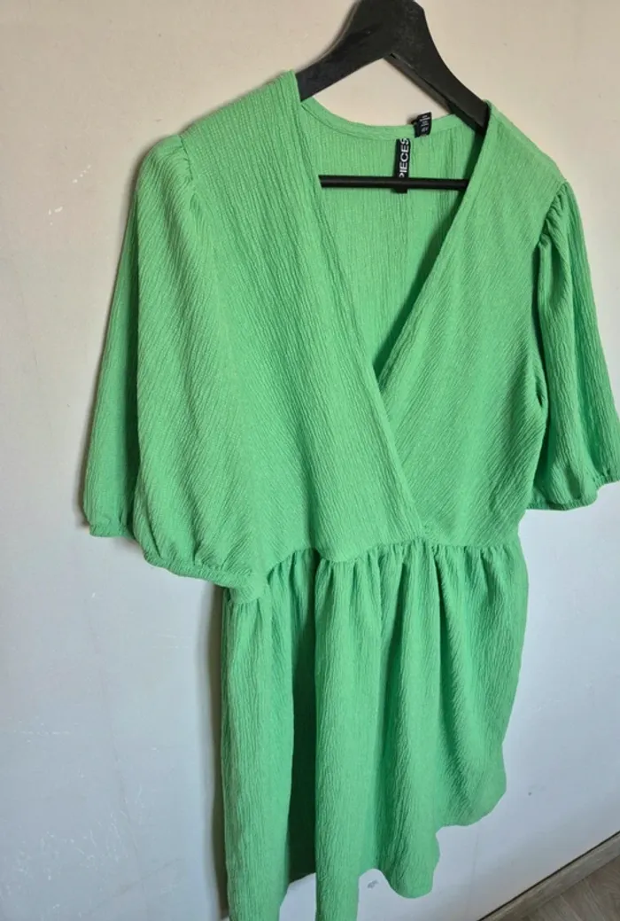 Robe Pieces taille Xl