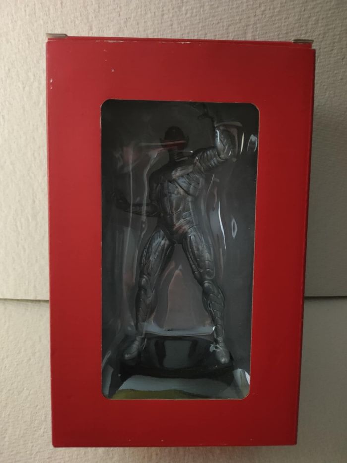 Figurine marvel ultron - photo numéro 2