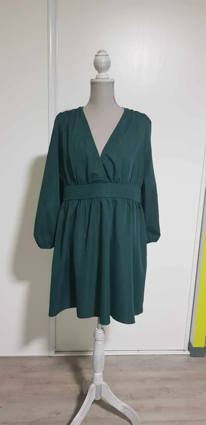 Robe fluide et légère cintrée