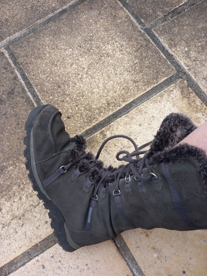 Bottes👢Sketchers t.41 - photo numéro 2