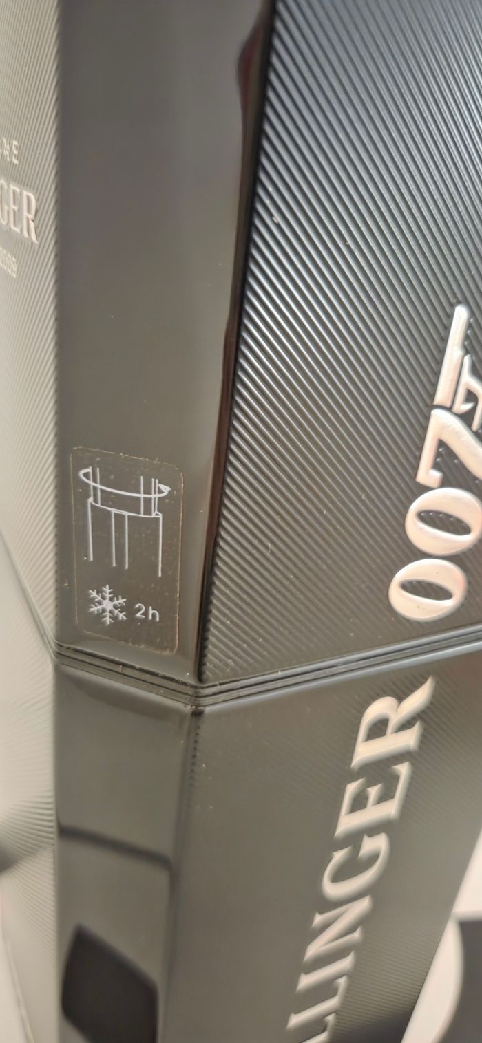 Coffret Bollinger 007 James Bond – Millésime 2009 – Boîte de collection en excellent état - photo numéro 2