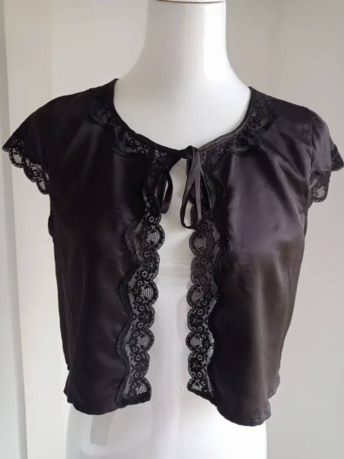 Haut nuit lingerie satiné noir dentelle sexy T.M H&M