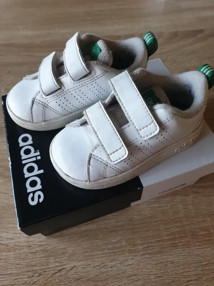 Baskets Adidas blanches 20 - photo numéro 2