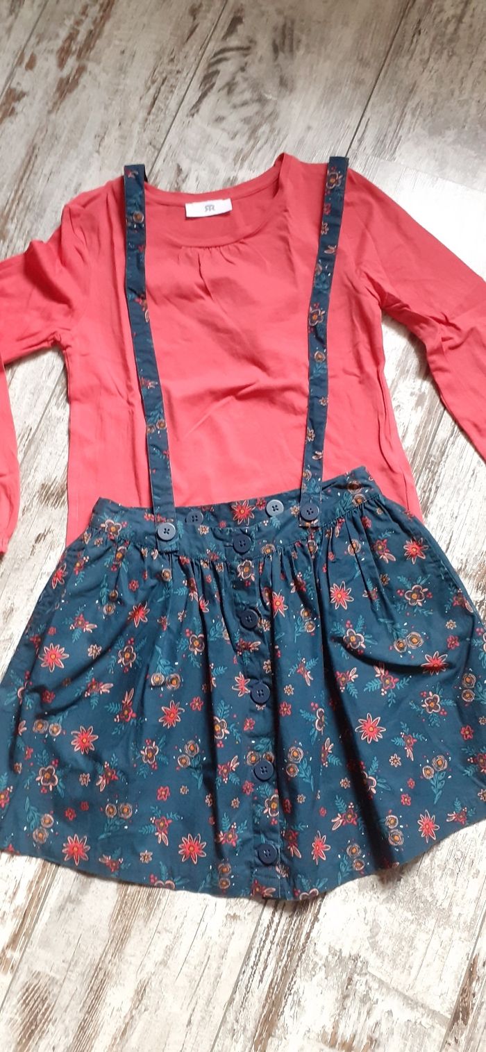 Ensemble jupe et t shirt - photo numéro 2