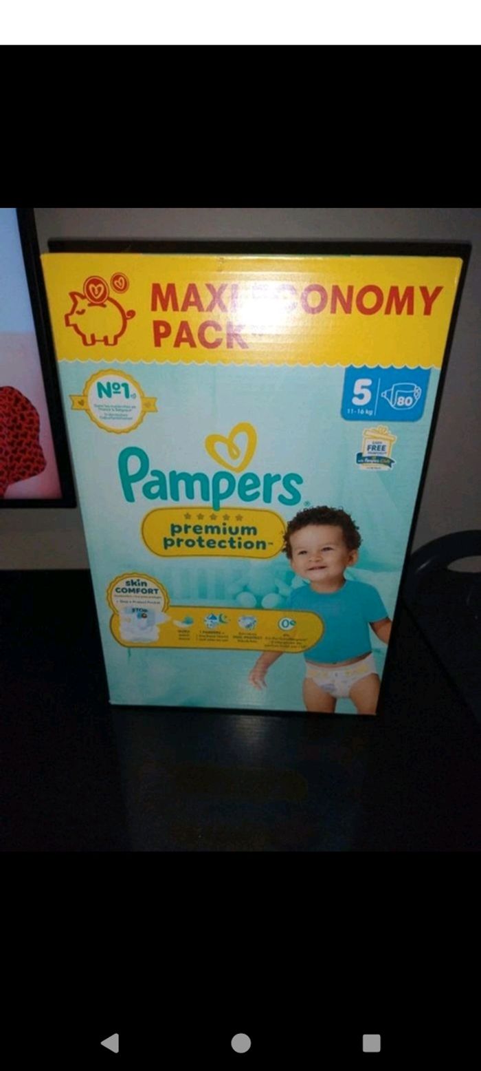 Pack de 80 couches Pampers premium protection taille 5