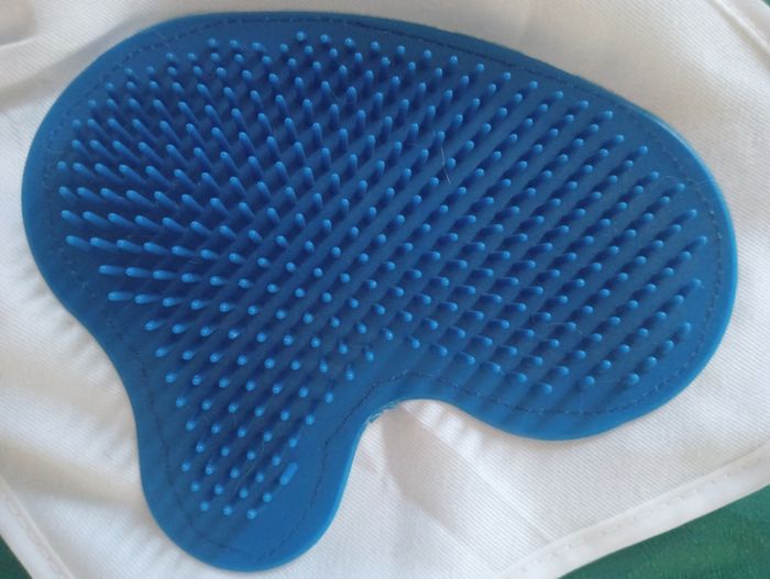 Gant de toilettage pour chien ou chat - photo numéro 3