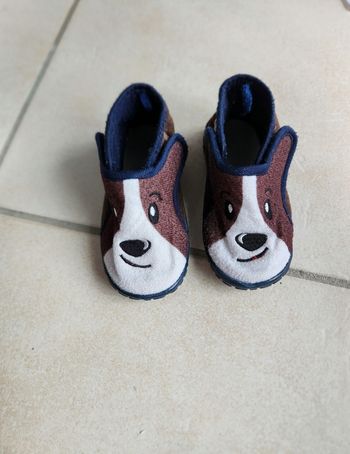 Chaussons pointure 24