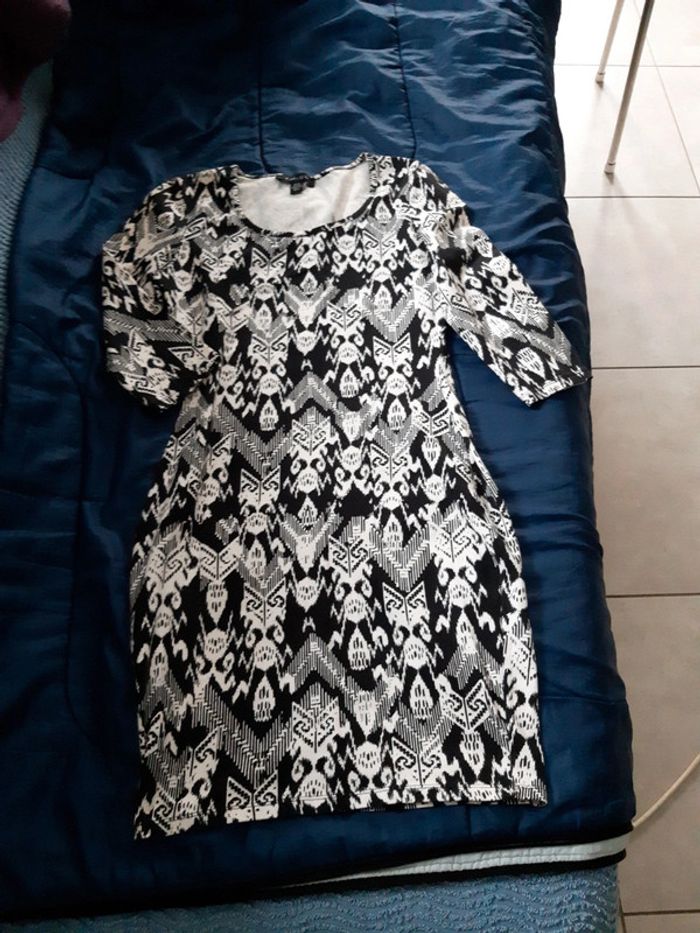 Robe moulante 38 - photo numéro 4