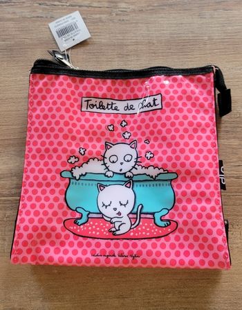 Trousse de toilette "toilette de chat"