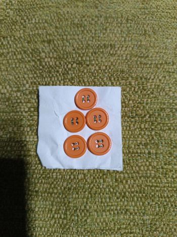 Lot 5 boutons orange 1.5 cm