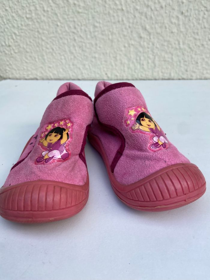 Chaussons dora pointure 26 Achat occasion Chaussons (fille