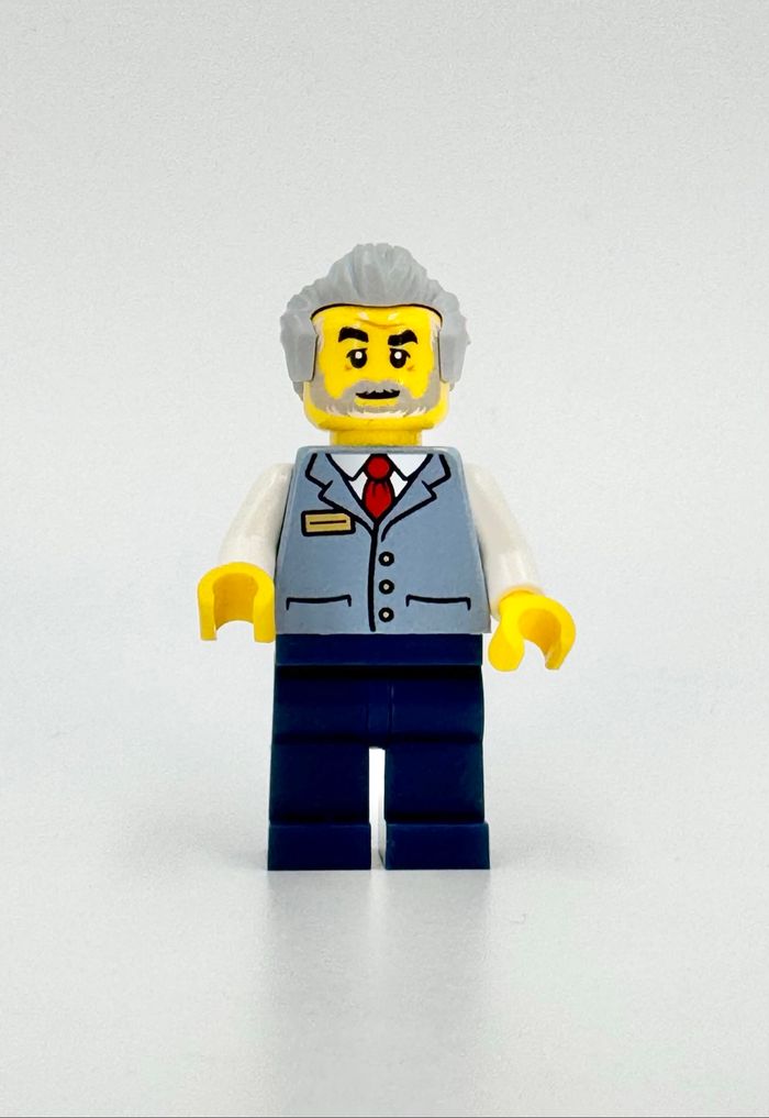 Lego City : Le Chef de Gare - NEUF