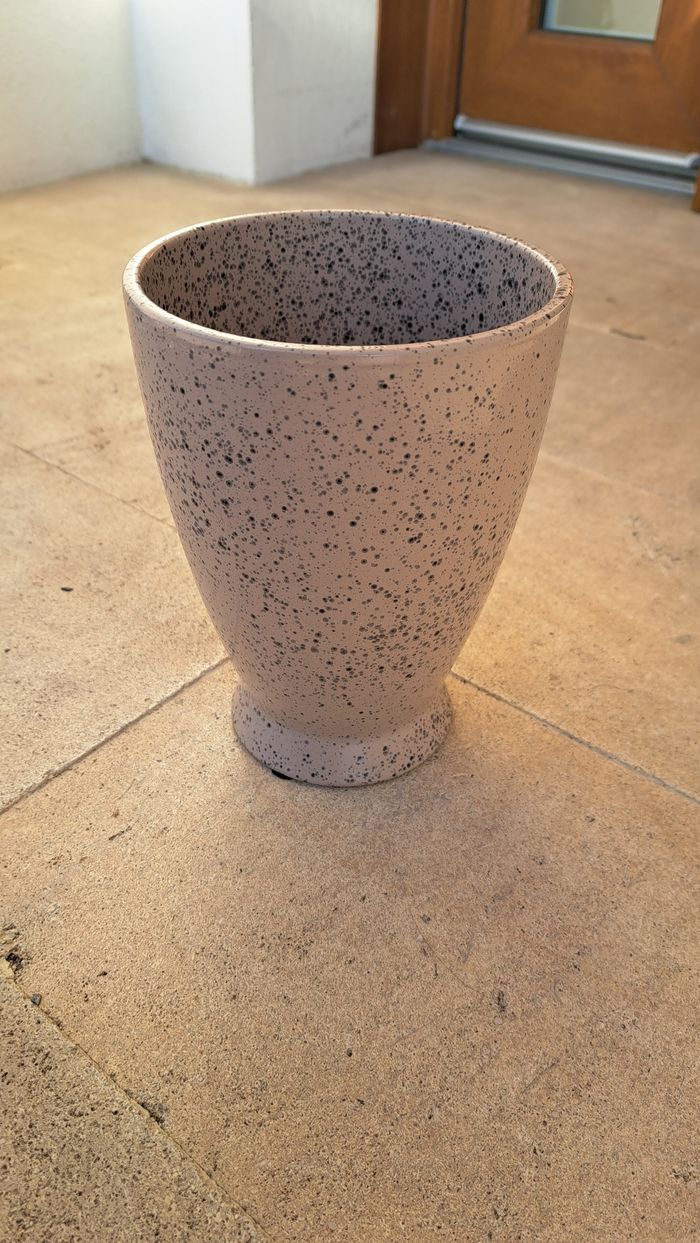 Vase rose