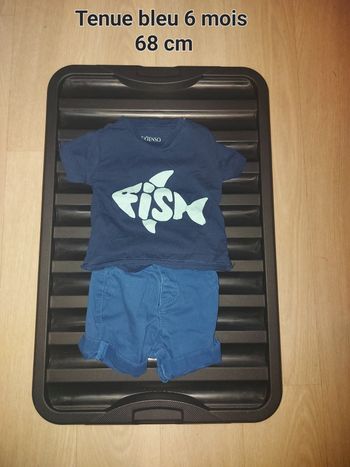 Tenue T-shirt bleu et short marine 6 mois 68 cm