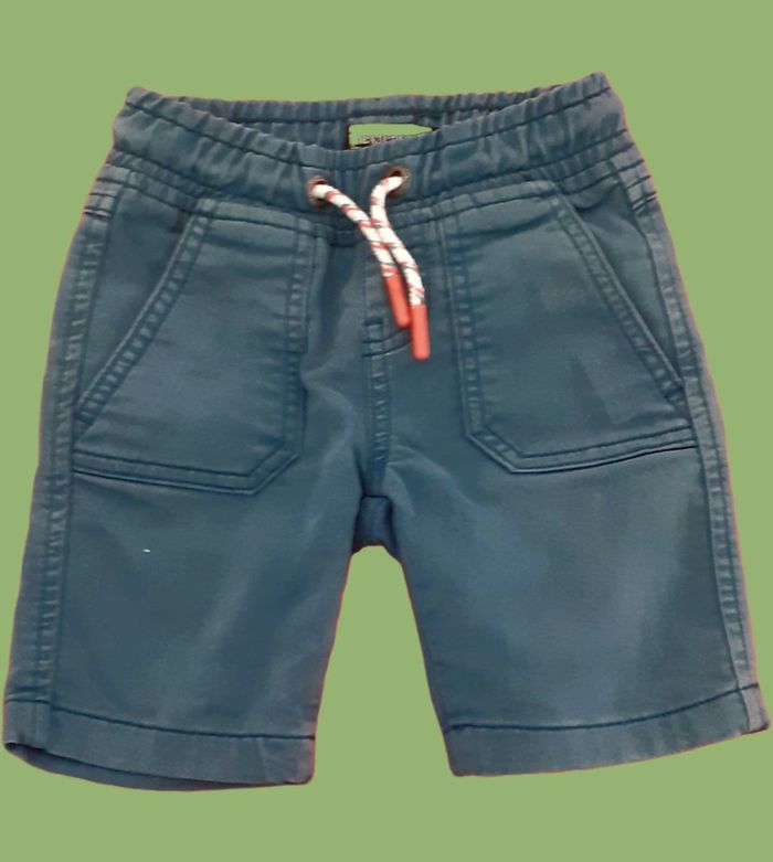 Bermuda bleu vert. Garçon. 3 Ans. In Extenso. - photo numéro 2