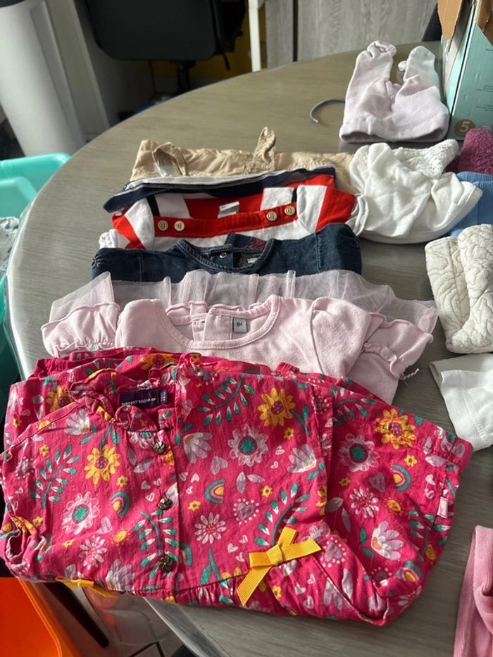 Lot bébé fille 6 mois - photo numéro 3