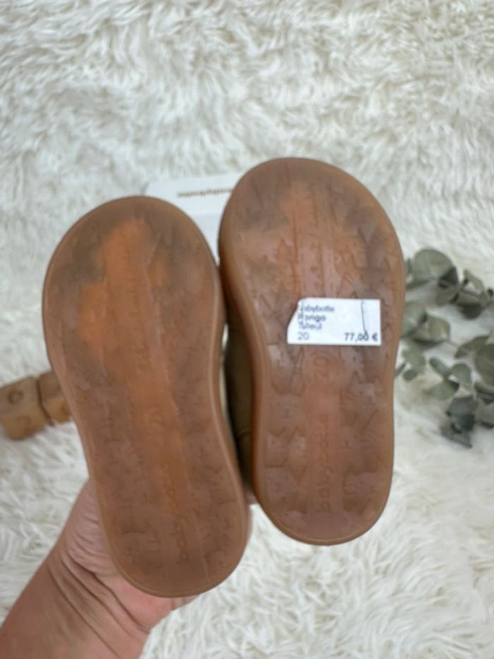 Paire de chaussures Babybotte taille 20 - photo numéro 6