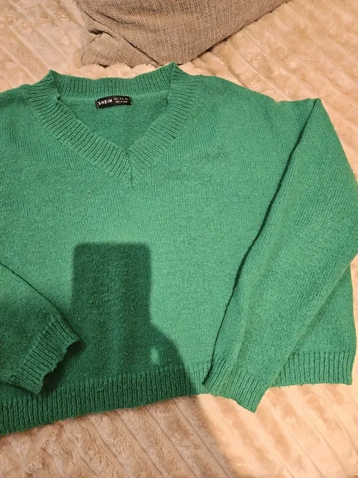 pull courte en laine vert - photo numéro 5