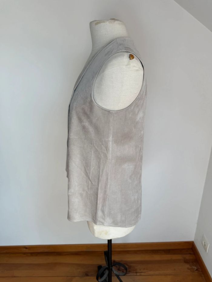 Superbe blouse neuve en tissu fluide effet daim BCBG Maxazria S 36 - photo numéro 5