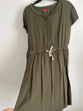 Robe kaki