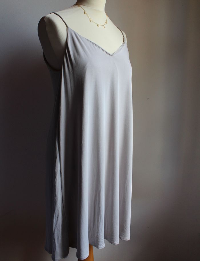 Robe fluide H&M gris perle - photo numéro 2
