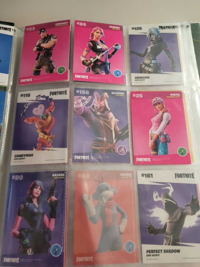 Classeur cartes fornite séries 2 - photo numéro 3