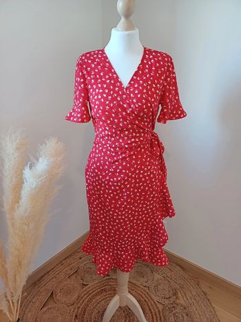 Robe rouge Fleurie cache-coeur Only taille XS 34