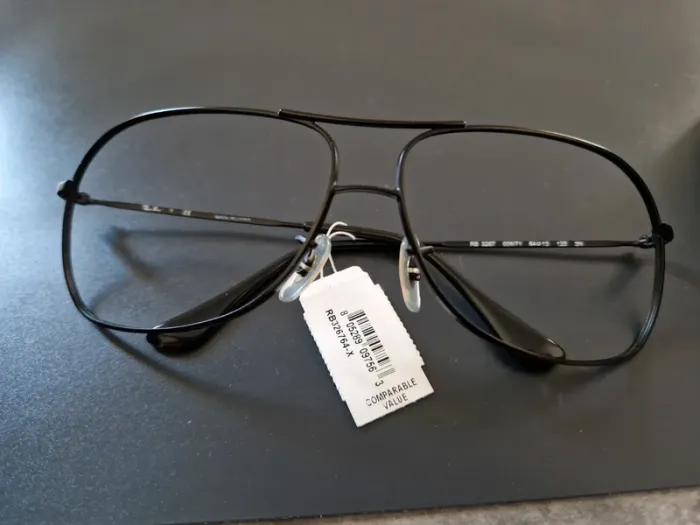 Monture lunettes Ray-Ban noire avec étui - photo numéro 2