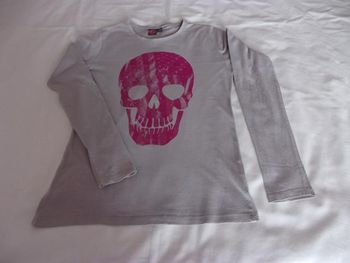 Tee-shirt tête de mort rose