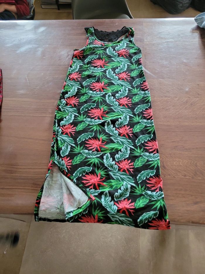 Robe longue d'été neuve sans étiquette taille 36