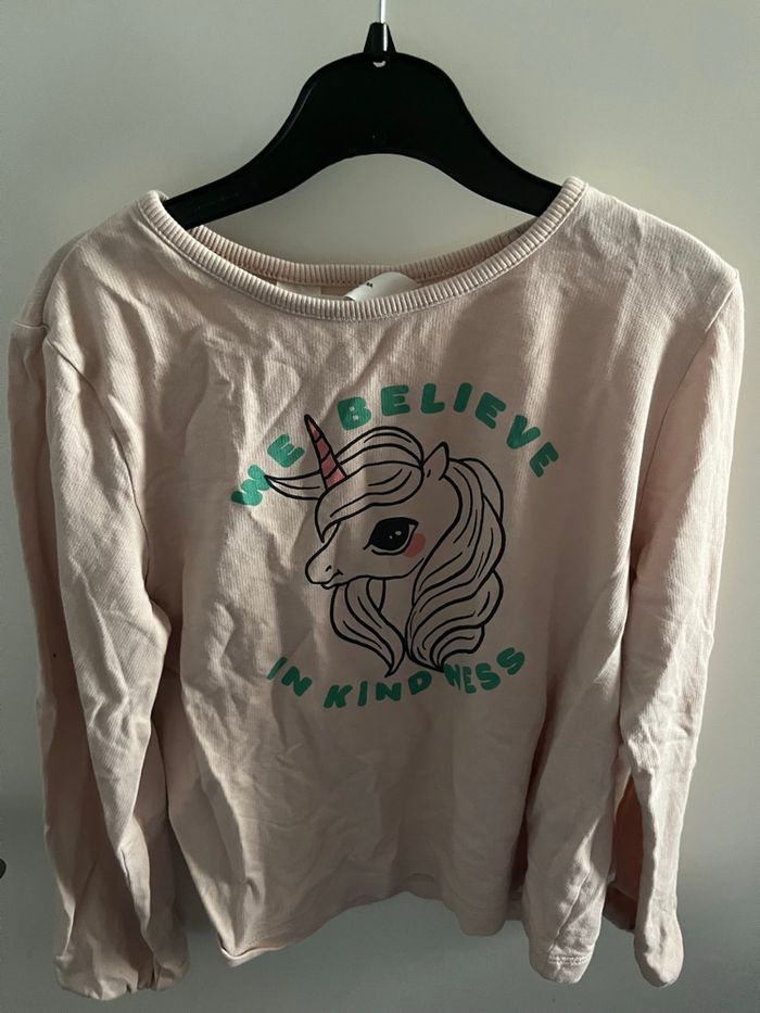 TEE shirt fille hm taille7/8 ans - photo numéro 1