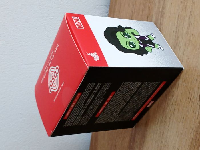 Figurine Hot Toys Cosbi Marvel She Hulk - photo numéro 3