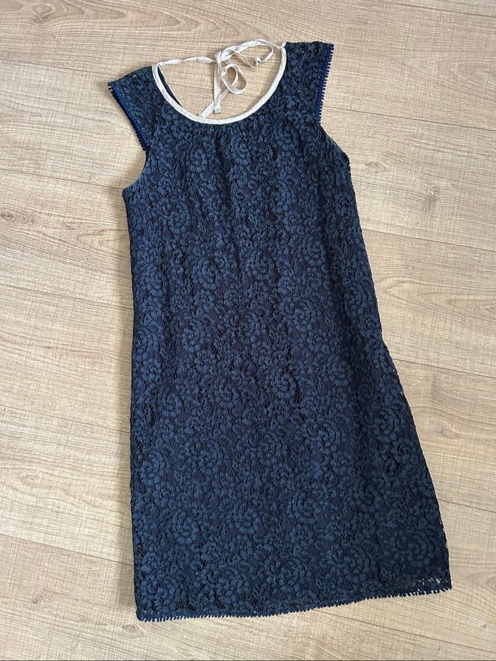 Robe bleue marine en dentelle One Step taille 36 TBE - photo numéro 7