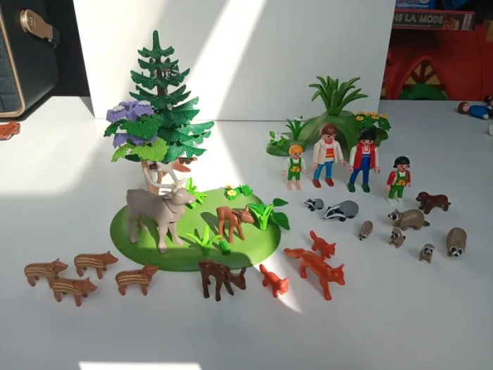 Lot figurines playmobil Ballade en famille avec le chien dans la forêt - photo numéro 6
