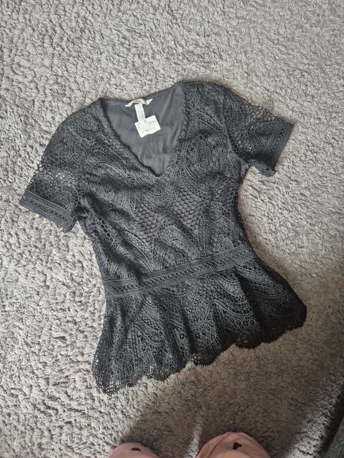 Haut h&m broderie neuf
