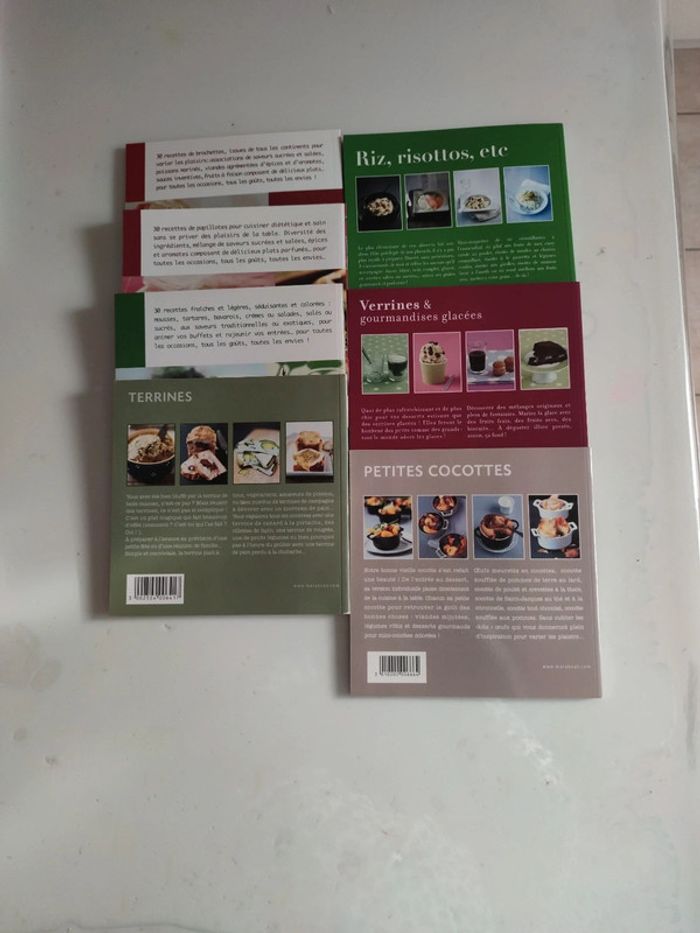 Lot 7 livres de recettes - photo numéro 2