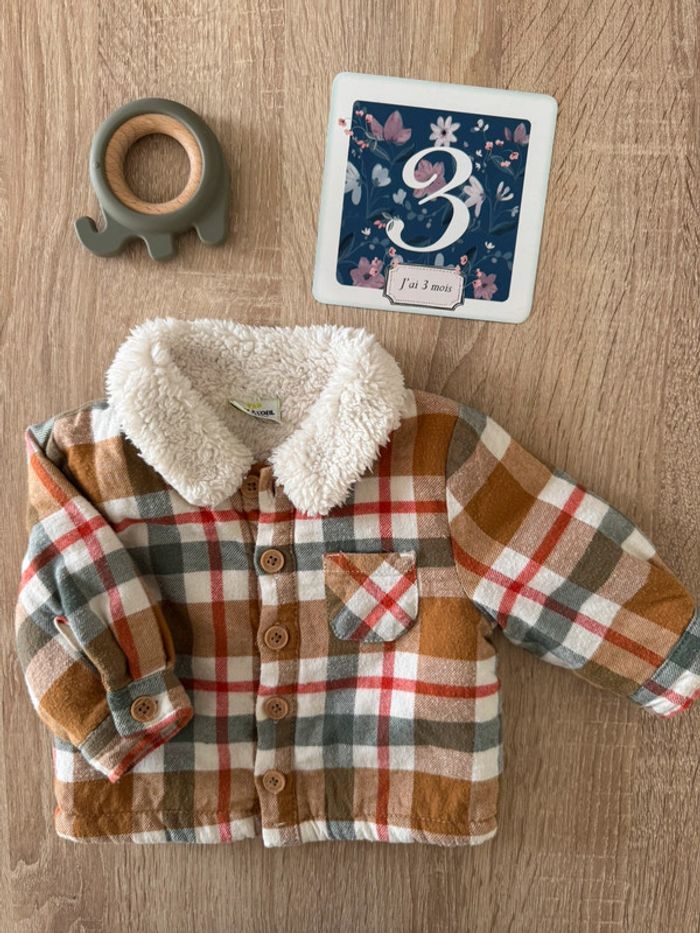 Jolie veste à carreaux TAO 3 mois TBE