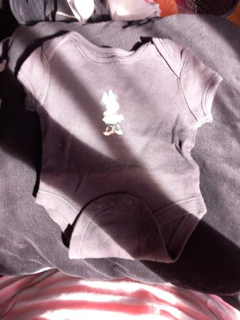 Body minnie disney primark taille 1mois