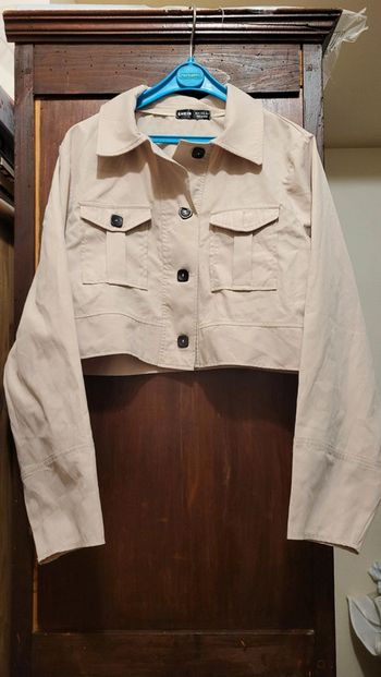 Haut veste courte beige taille M